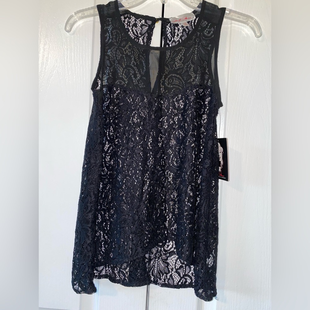 Marilyn Monroe Sleeveless Lace Top - Black